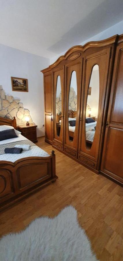 Three Bedroom Apartment Between Trogir And Split Kastela Exterior photo